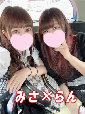 超人気キャスト二人組プロフィール写真