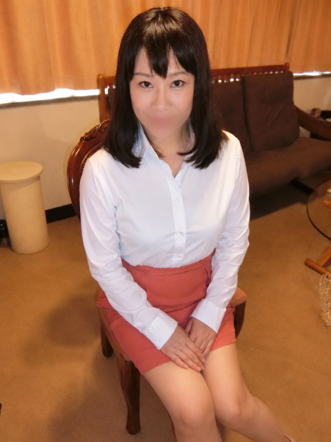 欲求不満な人妻達　山下なみえ