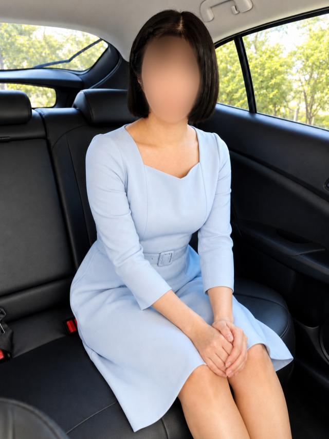 紫乃（しの）濡れて艶めく人妻プロフィール写真
