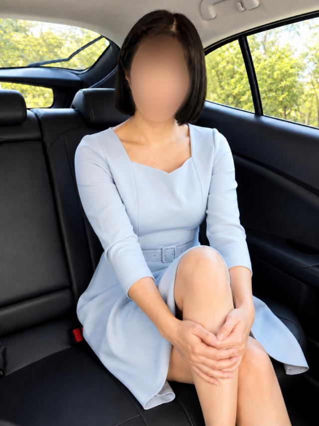 紫乃（しの）濡れて艶めく人妻プロフィール写真