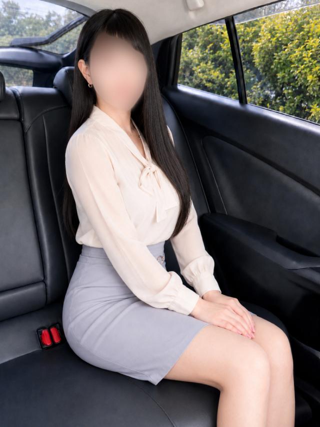 翠（すい）高身長美脚の童顔美人プロフィール写真