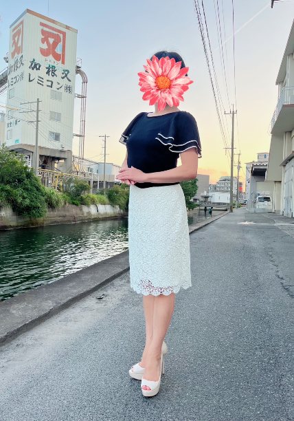 Mrs. LUSH　多江子